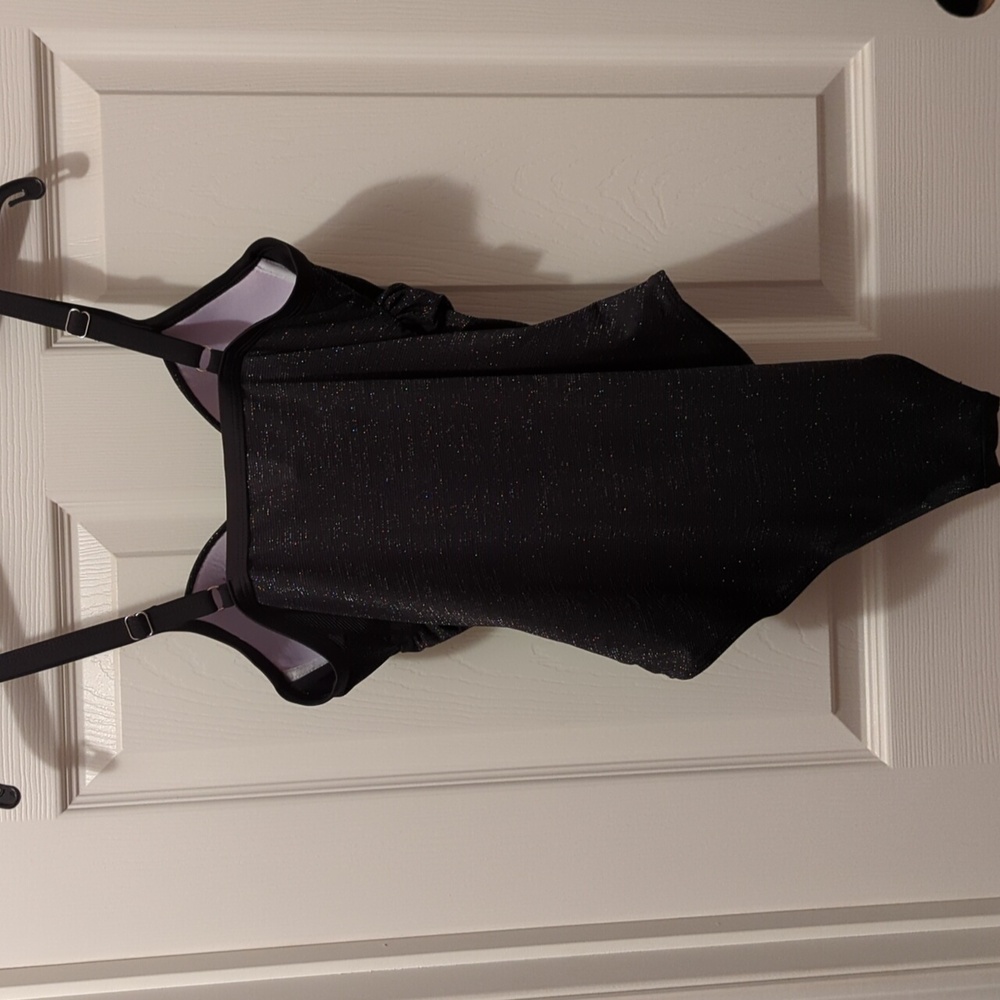 Swimsuit - Picture 2 of 6